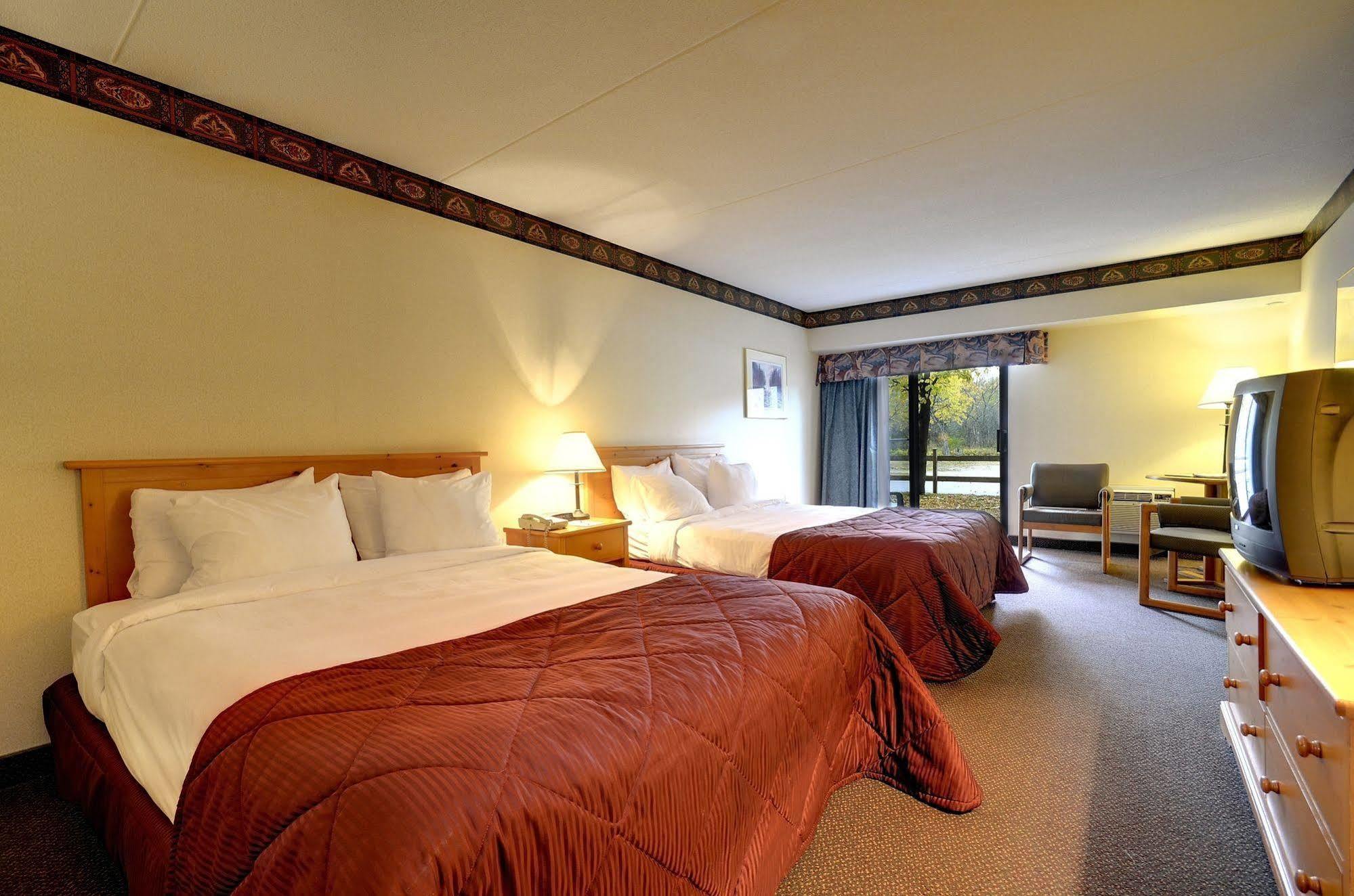 Ramada By Wyndham Pinewood Park Resort North Bay Zimmer foto